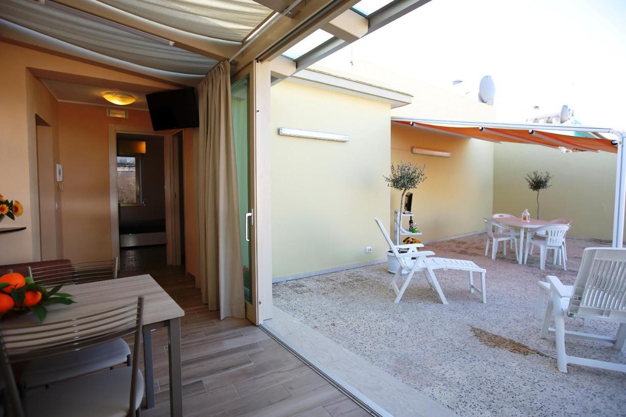 Re Sole Case Vacanze - Esclusivo Attico M A R T E Con Spaziosissima Terrazza Solarium Attrezzata Avola Exteriér fotografie