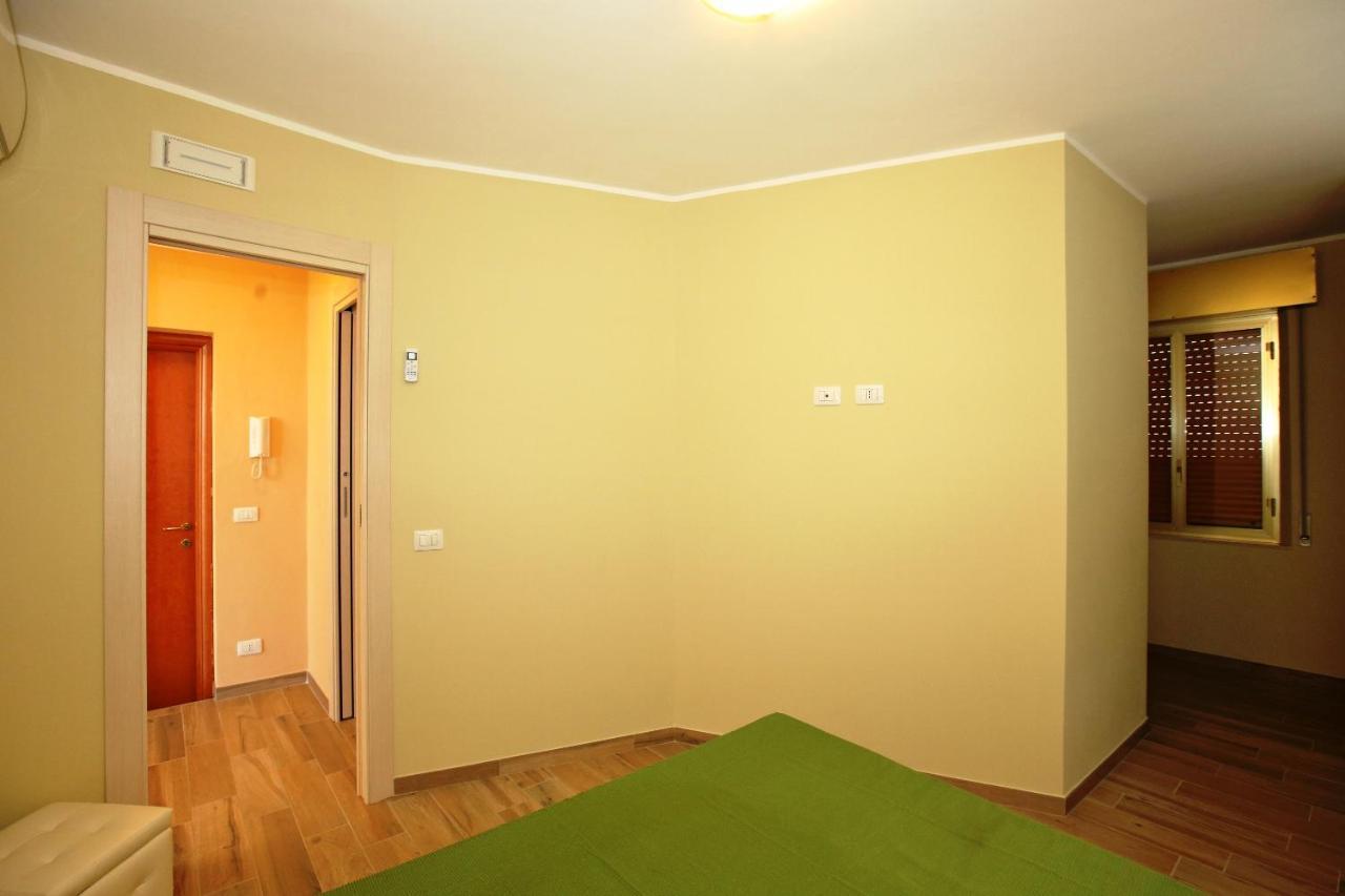 Re Sole Case Vacanze - Esclusivo Attico M A R T E Con Spaziosissima Terrazza Solarium Attrezzata Avola Exteriér fotografie